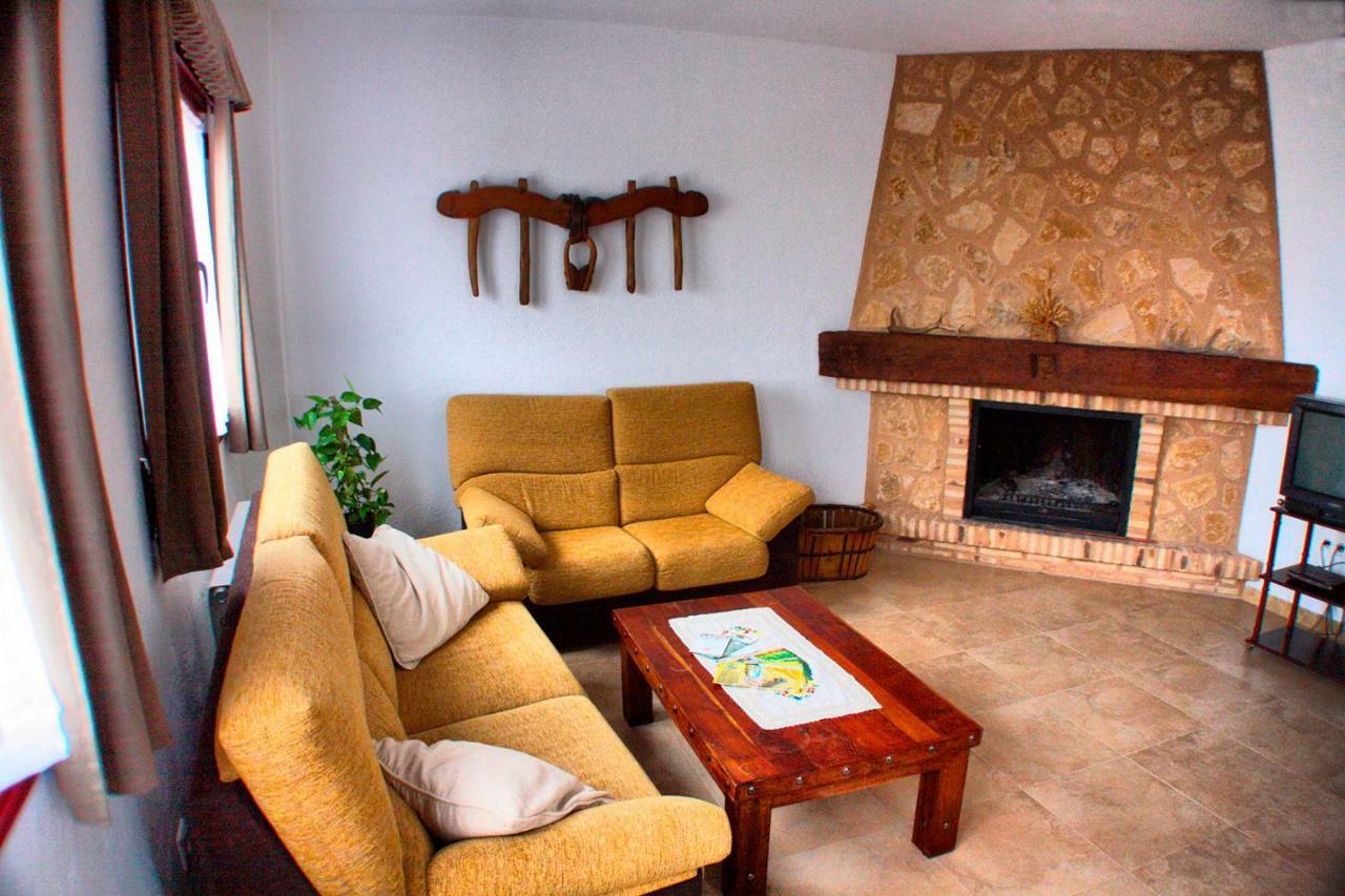 Casa Rural Ca'l Gonzalo Almazán Esterno foto