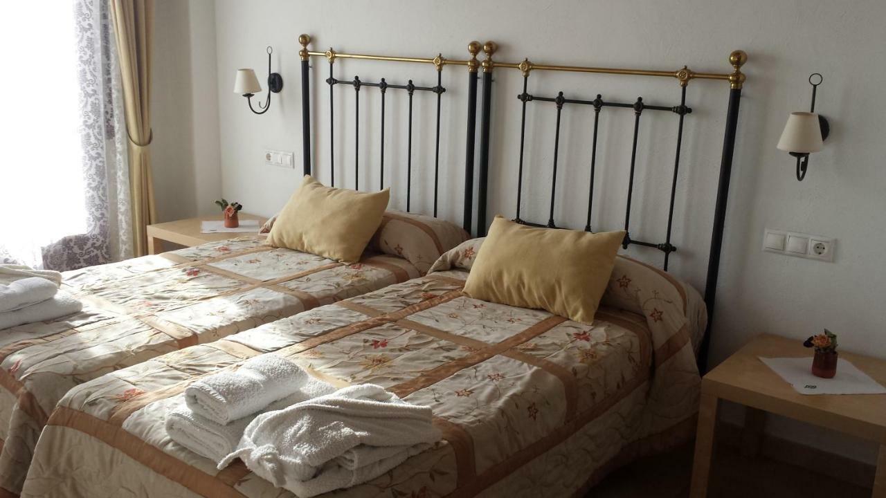 Casa Rural Ca'l Gonzalo Almazán Esterno foto